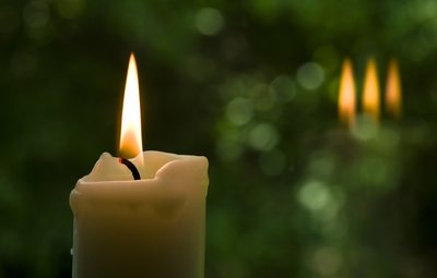 candle-3506164_by_danielwanke_cc0-gemeinfrei_pixabay_pfarrbriefservice