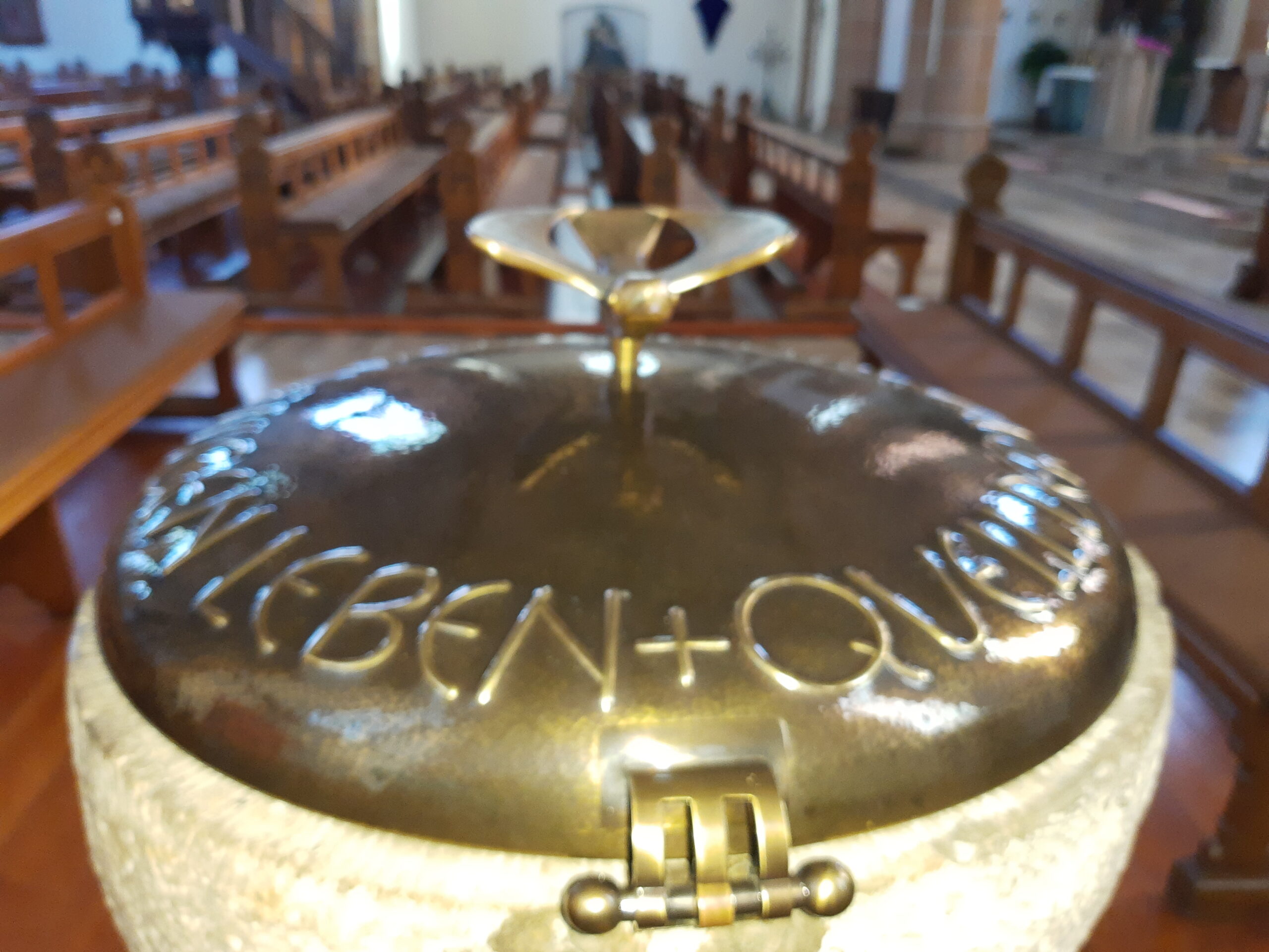 Taufbecken Kirche St. Peter und Paul Bad Dribug