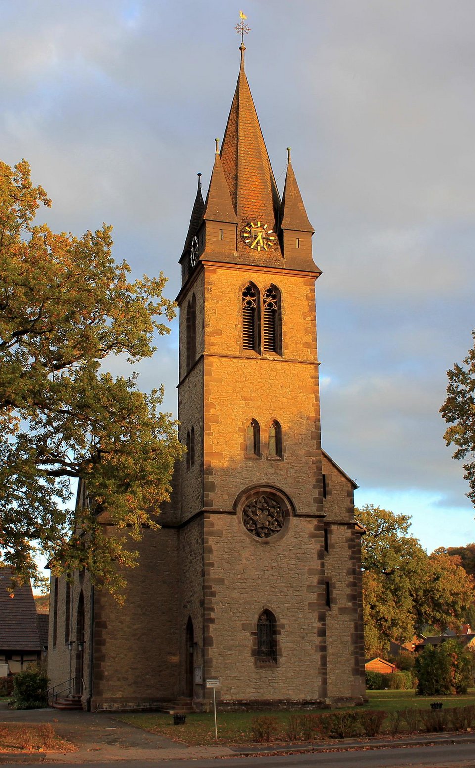 Turm Kirche St. Urbanus Herste