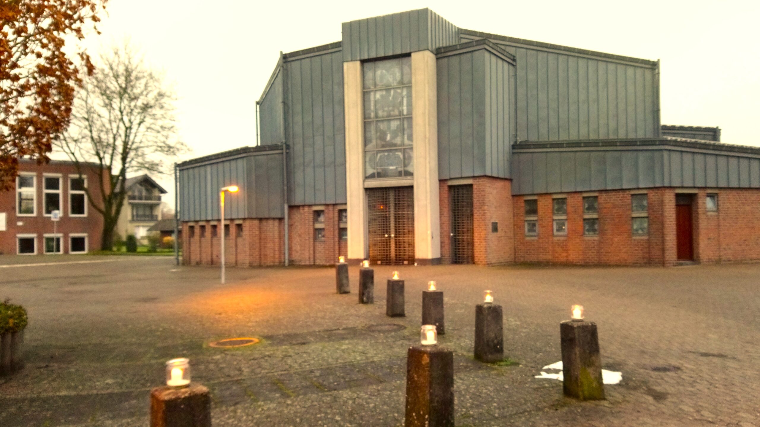 Die Kirche „Zum verklärten Christus“ lud ein.