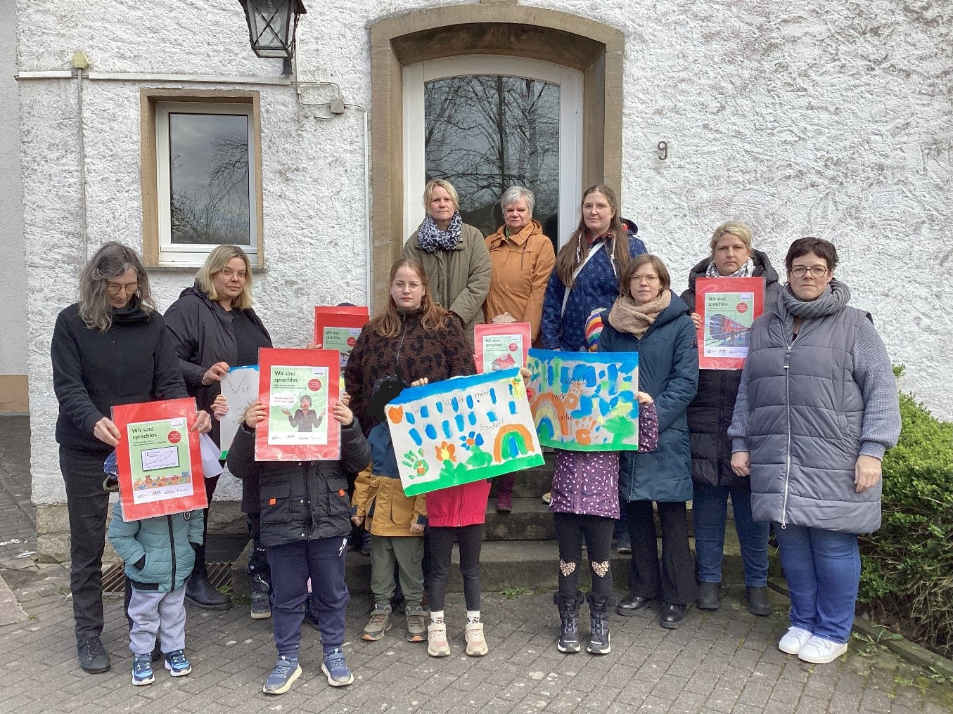 Protestaktion der Kath. Kindertageseinrichtung St. Josef Neuenheerse