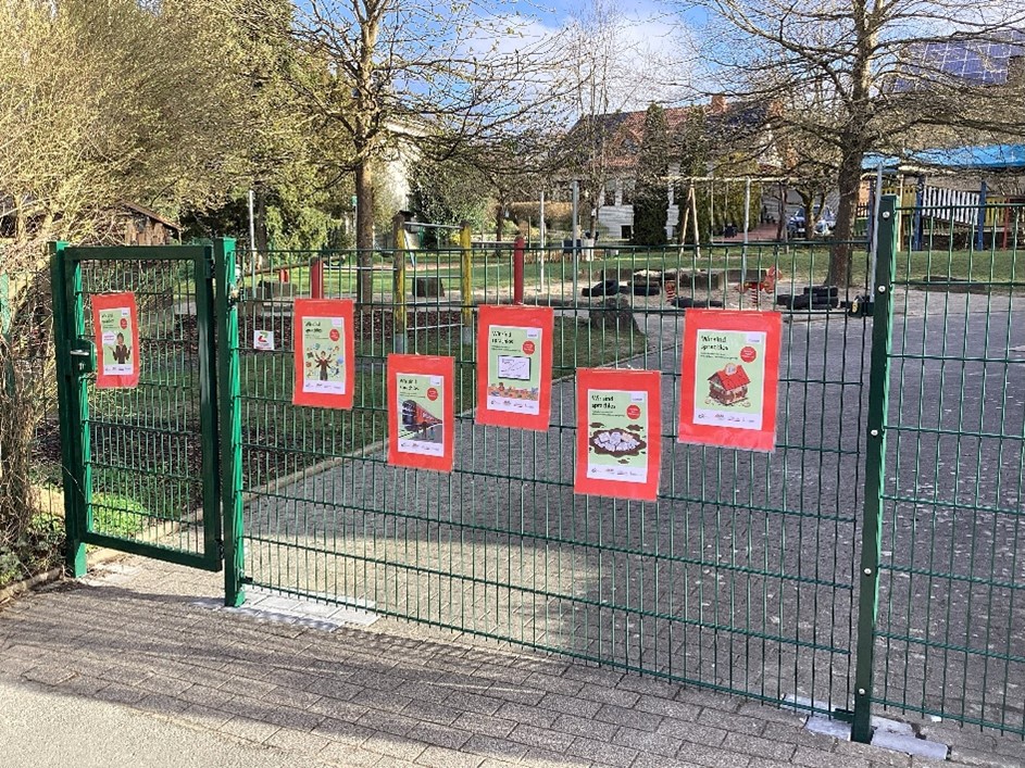 Protestaktion der Mitarbeitenden, Elternbeirat und Großeltern der kath. Kindertageseinrichtung St. Josef Neuenheerse
